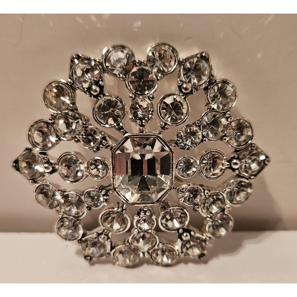 Vtg Clear Rhinestone Brooch. Sign Lc= Liz Claiborne Razzle&Dazzle Sparkles Bold